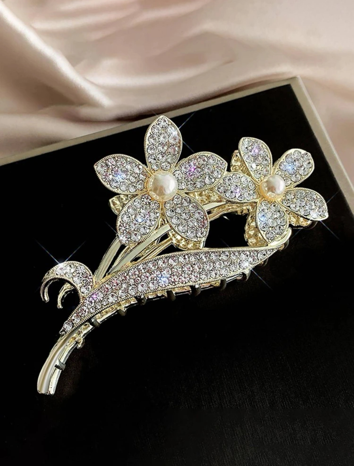 تصویر کلیپس مجلسی نگین دار Flower clips